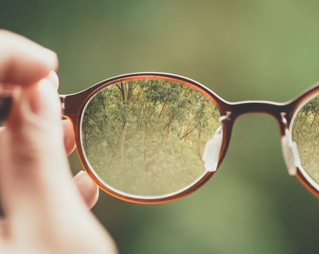 Using ViewModel pattern in React